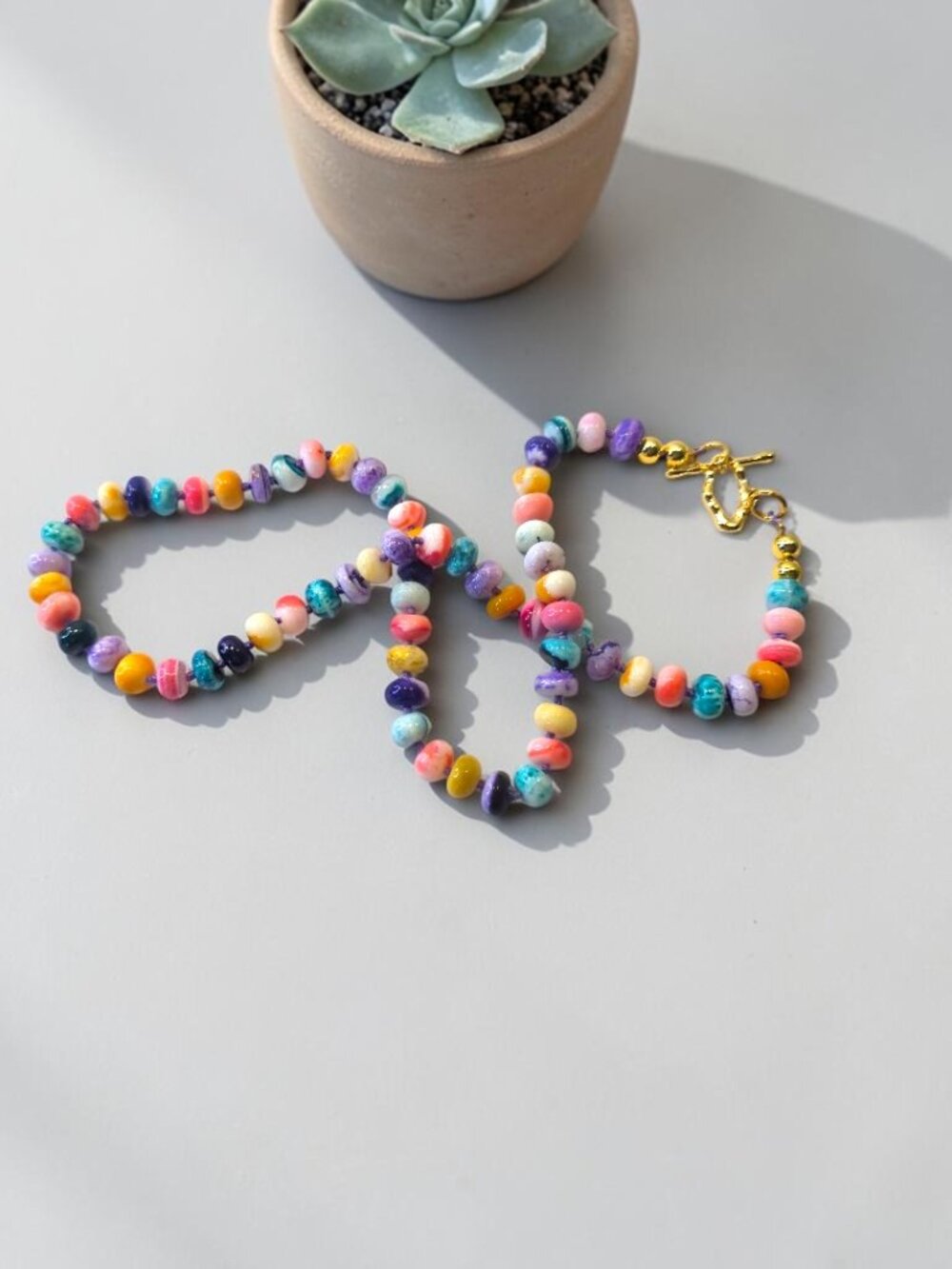 Opal Smooth 8mm Handcrafted Bead Necklace By Fucci Minnulli NWT - Picture 3 of 4